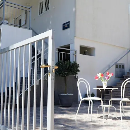 Apartment Maja Zaostrog